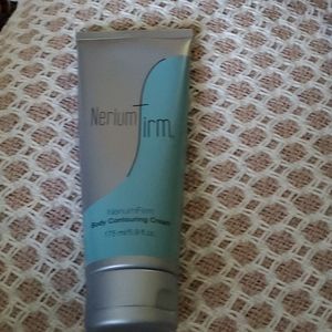 Nerium Firm body contouring cream